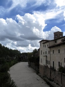 2016-rome-clouds-after-rain
