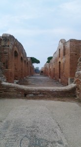 20160910_ostia-antica-street-best